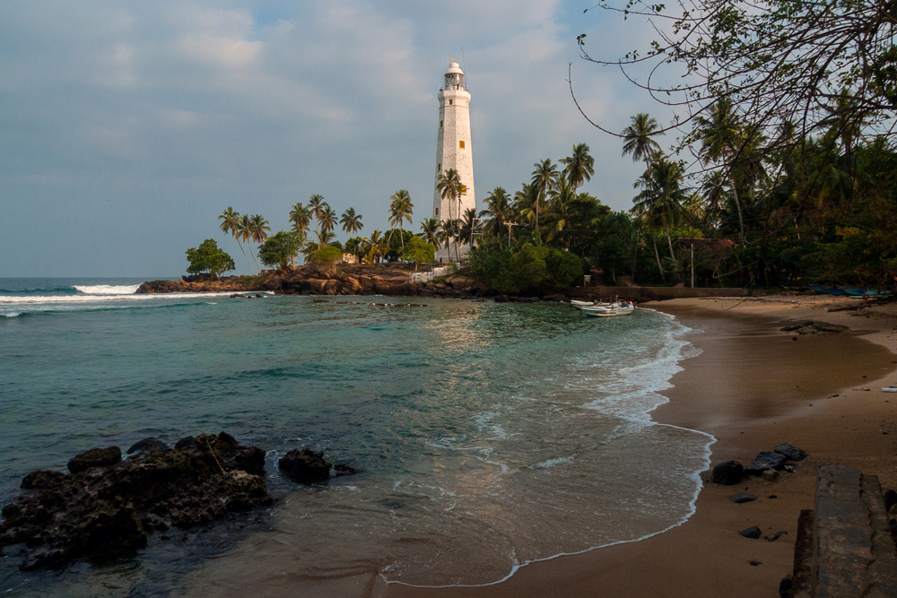 lighthouse in dondra